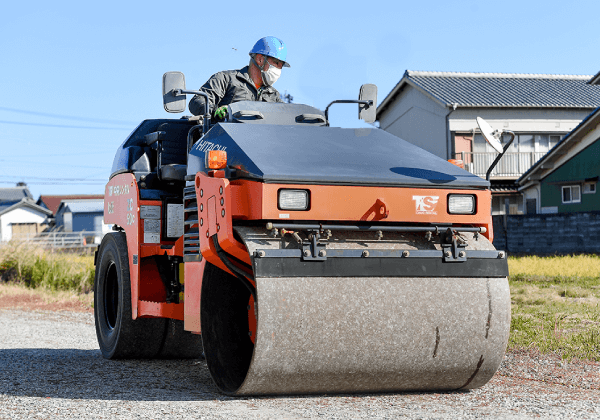 車両系建設機械（締固め用機械の運転）